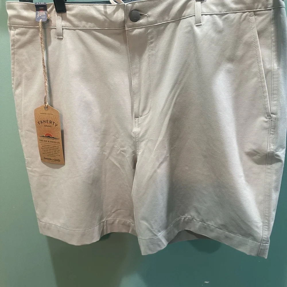 Faherty Men's Cream Flat Front Shorts